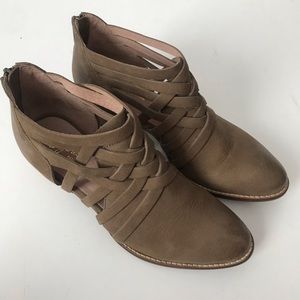 Seychelles So Blue Ankle Booties Size 7